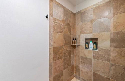 Tranquil & spacious, newly updated, great location - Foto 22