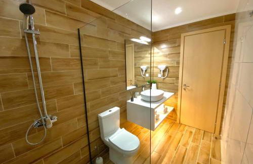 Elia Room & Garden - Photo 14