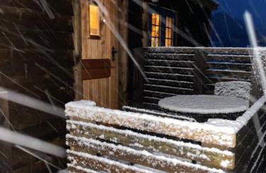 Shepherd Hut Lodge on Farm Waterside Goodwin Farm - Photo 12