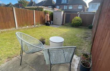 Lovely 2 Bed Full House By The Beach - Foto 18