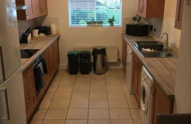 Haven House 6 bedrooms with 6 exclusive bathrooms and with lots of parking - Foto 10