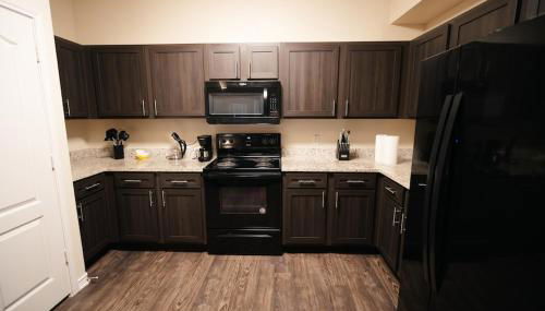 Charming 2 bedroom, 2 bath apartment - Foto 4, stove