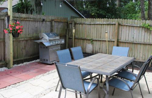 Beach Retreat with Backyard Flair and Yard Games - Foto 6