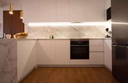 Apartamento nuevo en el Puerto a 10 min de la playa con balcón - Photo 32