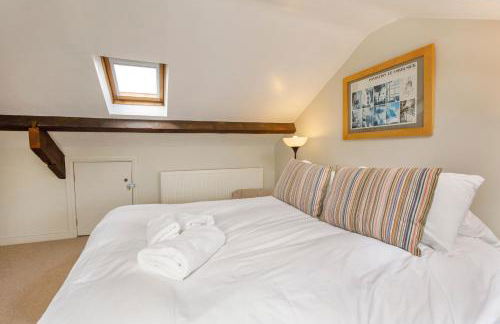 Minster House - Group Hot Tub - Photo 15