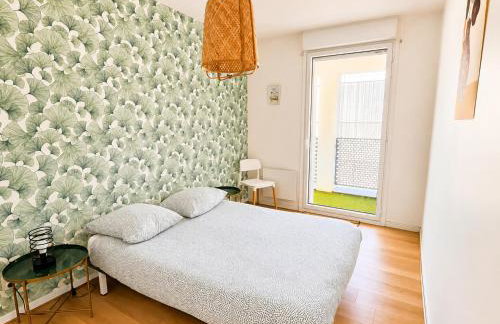 Cosy T2 de 50 m² Centre-Ville avec Garage & Balcon - Foto 8