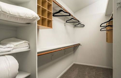 Artist Getaway In Downtown Westminster - Foto 23