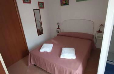 Desiree's Rooms - n 2 camere con bagno privato e balcone - Foto 8