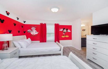 Family Fun: Pool, Spa, Games in Luxury Resort - Photo 2