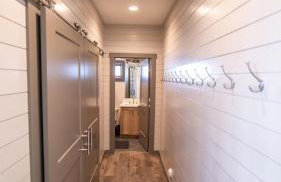 East Cabin- Yellowstone Family Retreat- Sled Hill - Foto 10