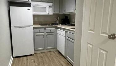 Aksarben Gem- WFH corner desk & minutes from I-80 - Foto 3