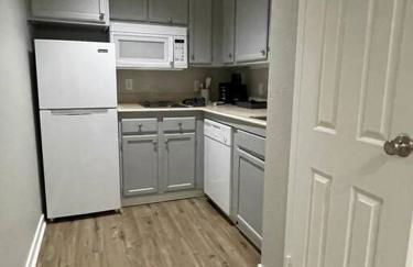 Aksarben Gem- WFH corner desk & minutes from I-80 - Foto 3