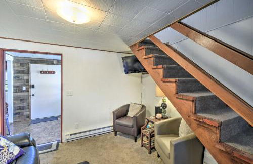 Coastal PNW Gem with Hot Tub - Walk to Beach! - Foto 5