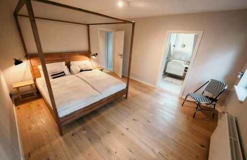 Renovated Semi-Detached House With Garden Views - Foto 21