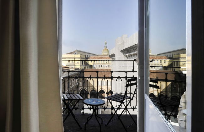At Home Heart of Milan - Design Duomo Apartment - Photo 26