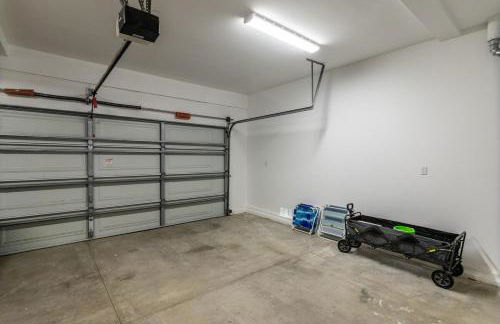 Family Beach House, 400ft to Beach, Parking, BBQ - Foto 48