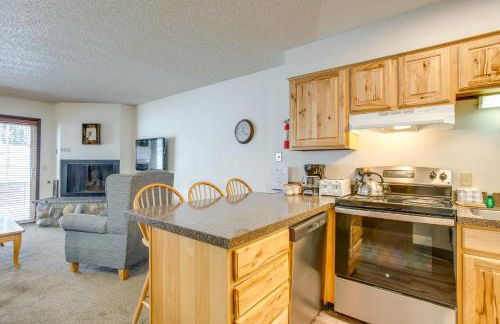 3 Mi to Winter Park Slopes! Unit with Pool and Hot Tub - Foto 7
