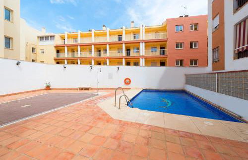 BrisaMar I en segunda línea de playa & priv parking - Photo 21