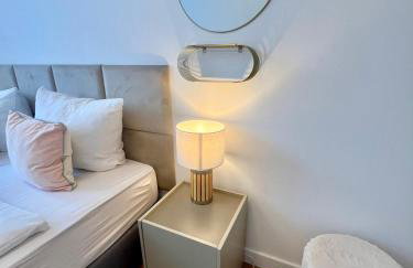 BIG New 7Rooms City Center APARTMENTS and Suites - Foto 6