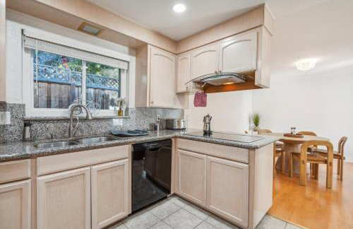 Spacious Mountain View Duplex in Prime Location Duplex - Foto 14