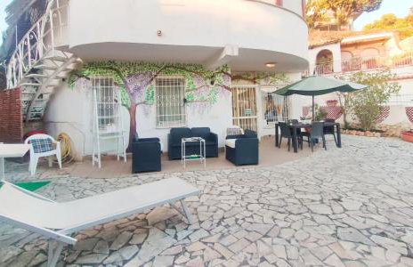 Amorevole villa con terrazza e doccia esterna - Foto 25