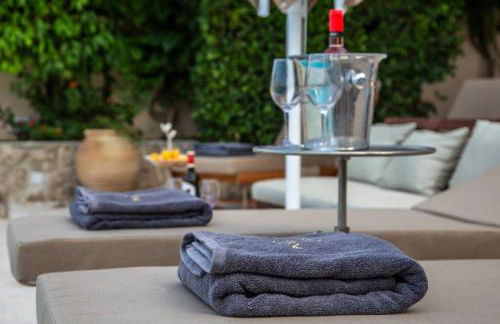 View-topia Amazing View, Private Pool, Close to the center. - Photo 32