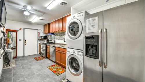 1 Mi to Dtwn Remote Work-Friendly Apt in Hampton! - Foto 2