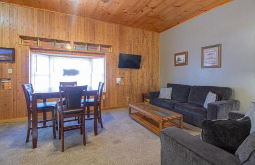 Stay In Ohiopyle - closest place to the GAP trail in Ohiopyle, PA, Hot Tub - Foto 13