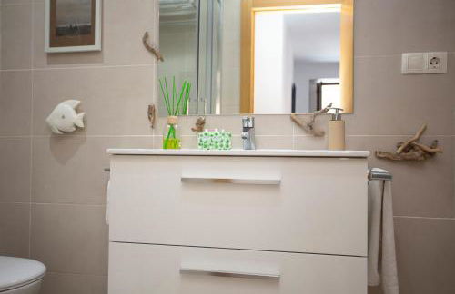 SingularStays Valencia Center - Photo 40