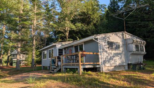 Pet-friendly, secluded, and peaceful pondside home near to Keene and Rindge NH - Foto 4