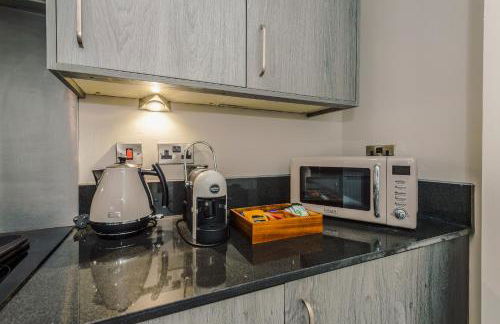 Luxury 2-Bed Apt by Royal Albert Dock & M&S Arena - Foto 16