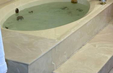 Newly Renovated Lakefront with Dock - Foto 34