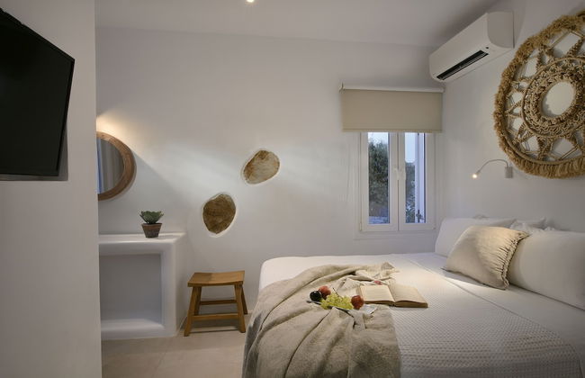 Villa Mykonos Heaven - Sea View & Outdoor Hot Tub - Photo 9