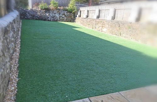 4-Bed Contractor Home - Garden - Near M4 & City - Foto 4