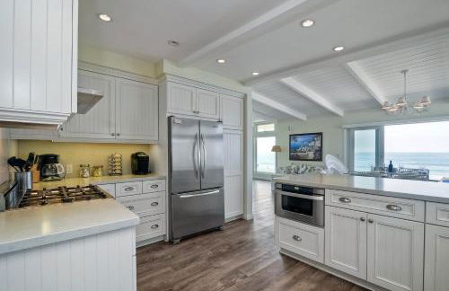 Oceanfront Villa with Private Beach Access, Remodeled Kitchen - Photo 13