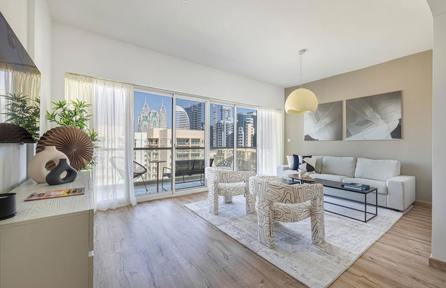 New Fully Upgraded - Central Located - Fits 6 - Foto 1