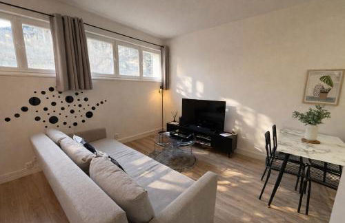 Cocon rénové près du tram - Foto 8