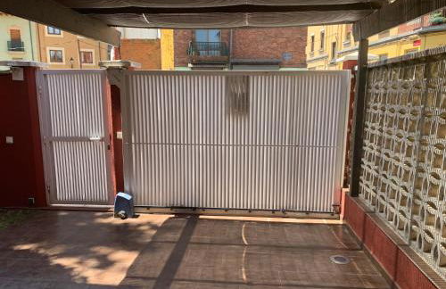 Casa Palomera - Casa completa con jardín, gimnasio y garaje privados - Foto 10