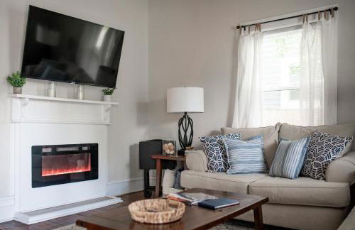 Bluewater Downtown Cottage - Foto 64