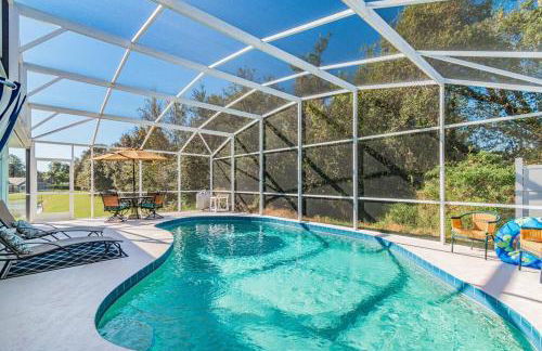 THIS IS PARADISE FOUND! Private In-Ground Pool Home, Views, Near Dis, NO Steps, LOW Rates! - Foto 88