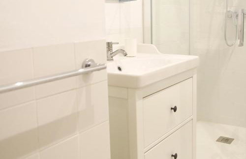 Apartamento reformado de 3 habitaciones en Sagrada Familia - Foto 5