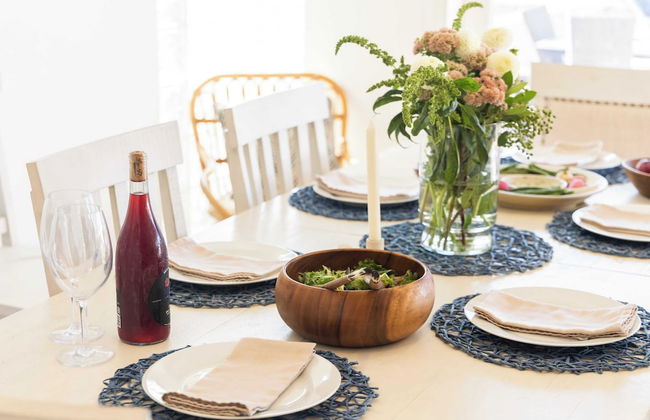 Canalfront Charmer by Avantstay Waterfront w/ Shared Dock + Hot Tub - Foto 11