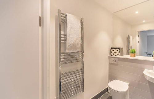 2 Bed Balcony Apt-Free Parking-Ideal for Work or Leisure - Foto 23