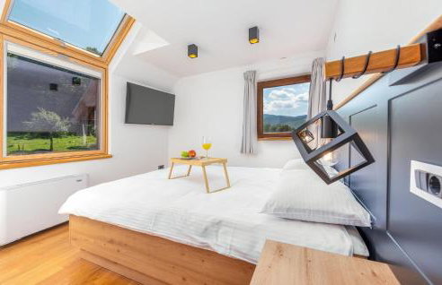 Pet Friendly Home In Debelo Brdo With Sauna - Photo 32