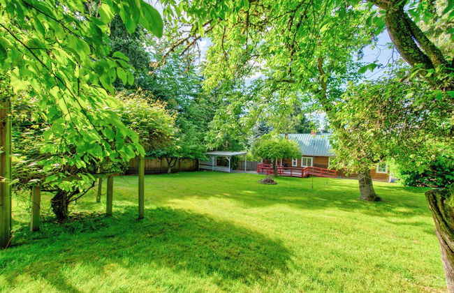 Private park in a cozy home next to I-90 huge yard - Foto 33