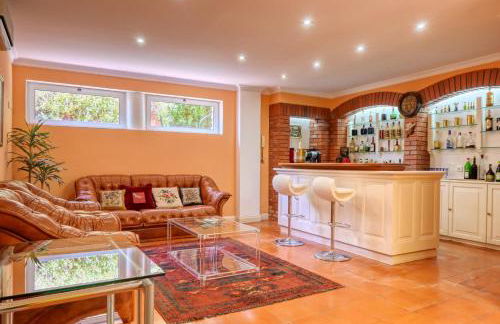 Casa das Bromélias, a Home in Madeira - Foto 28