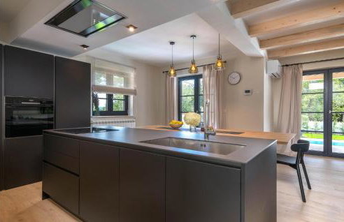 5 Bedroom Nice Home In Manjadvorci - Foto 6