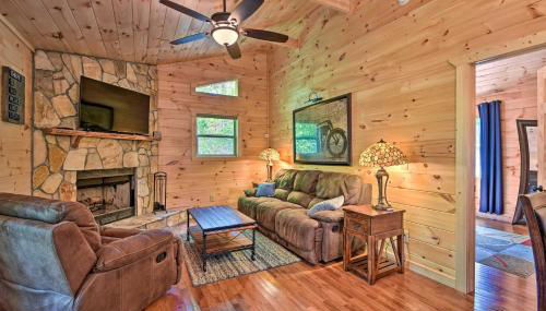 Custom Mtn Cabin by HikingandMotorcycle Routes! - Photo 5