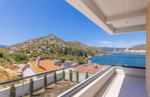 Familiy Villa Navis with heated pool - Photo 98