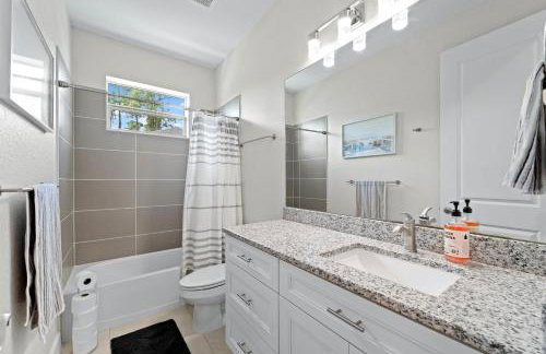 Modern Heated Pool Home Close To Downtown Shopping - Foto 19